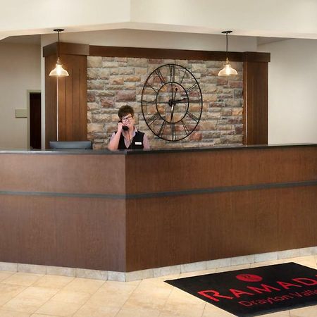Ramada By Wyndham Drayton Valley Exterior photo
