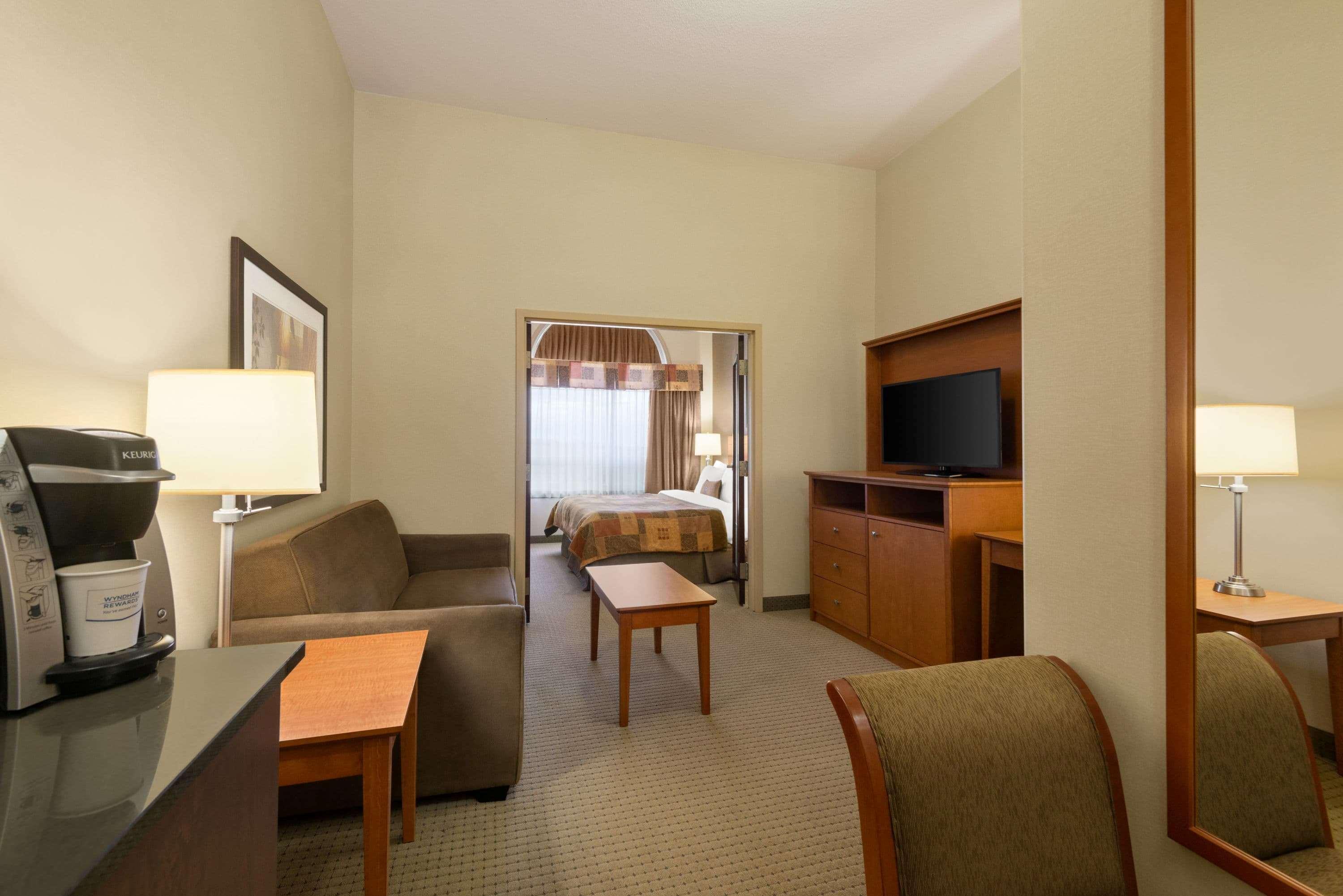 Ramada By Wyndham Drayton Valley Exterior photo