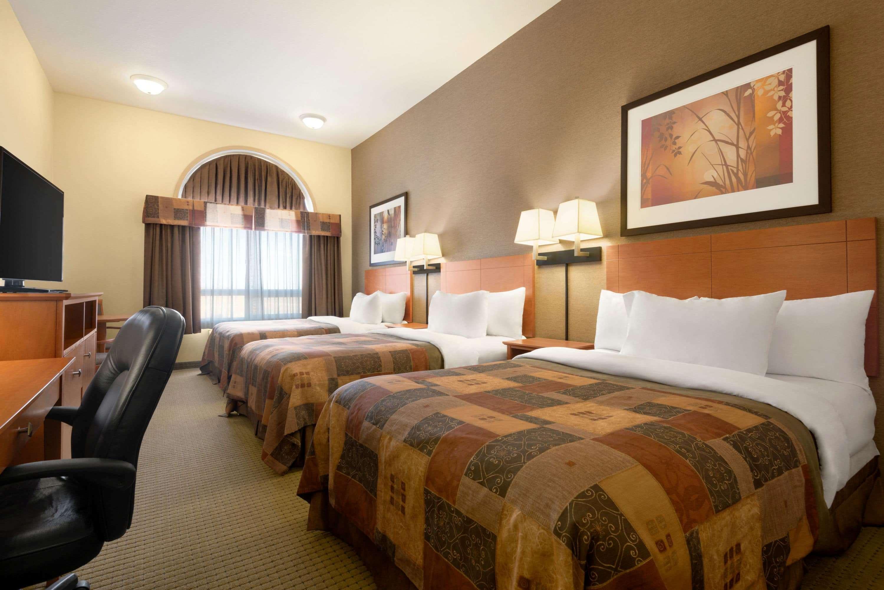 Ramada By Wyndham Drayton Valley Exterior photo