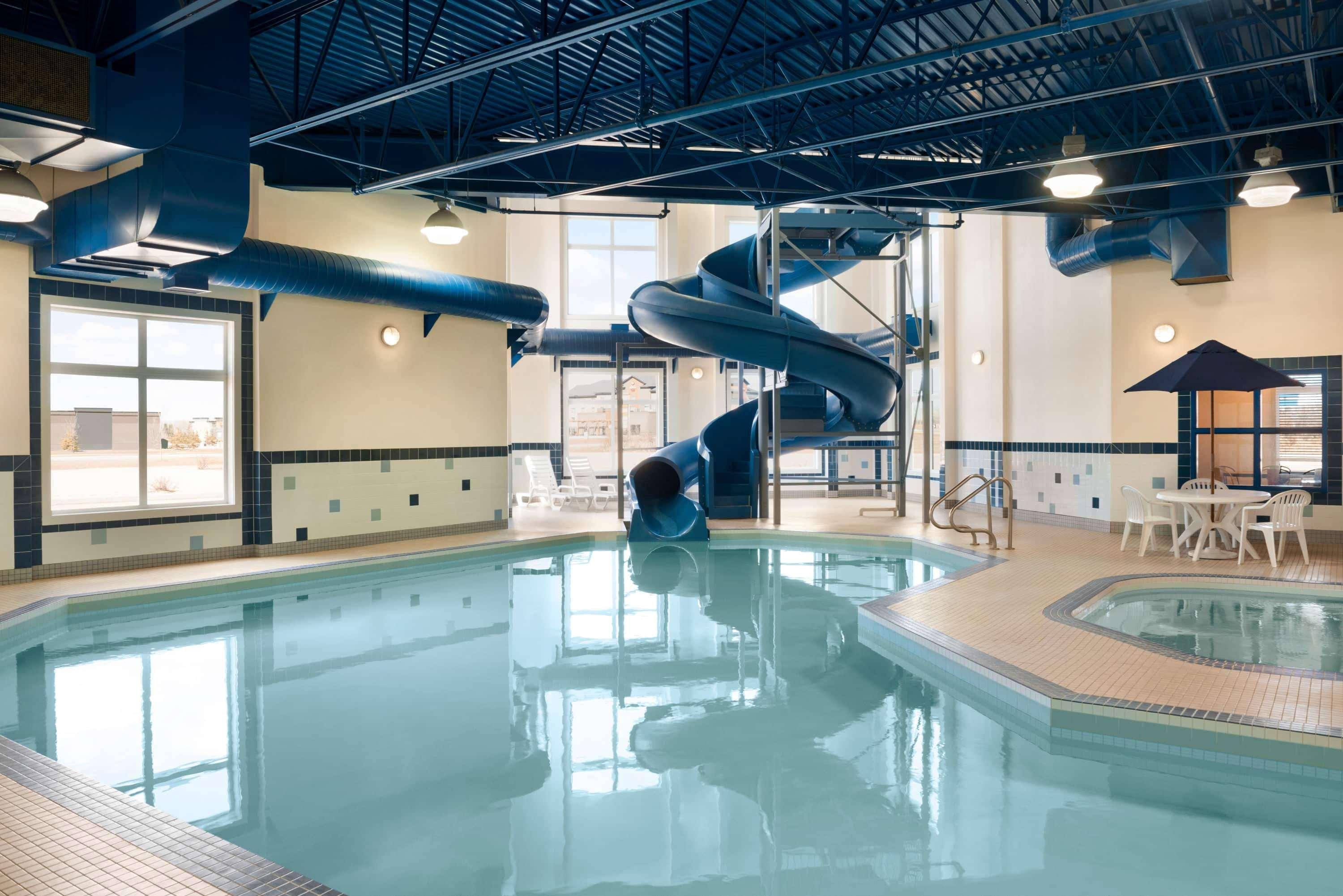 Ramada By Wyndham Drayton Valley Exterior photo