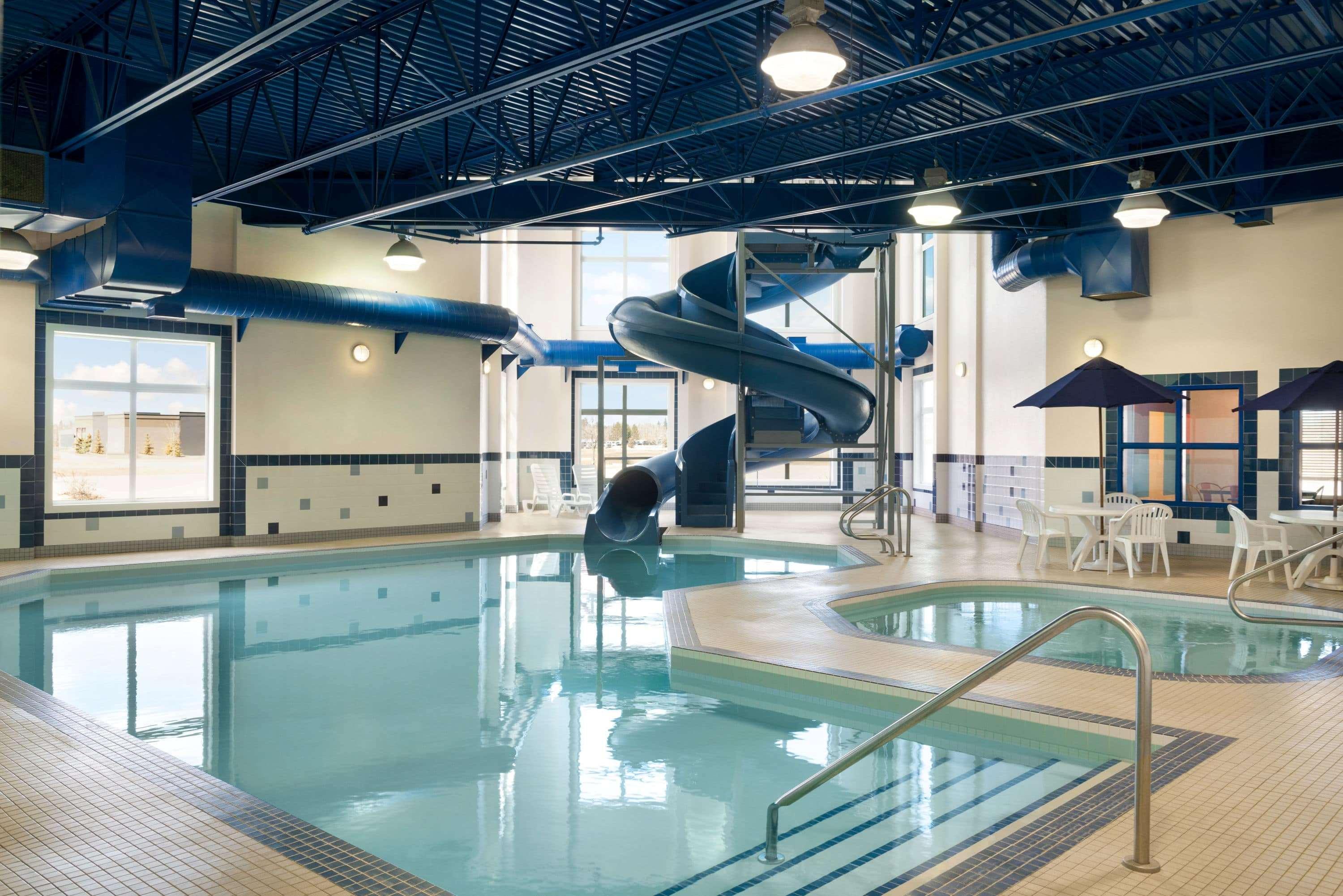 Ramada By Wyndham Drayton Valley Exterior photo